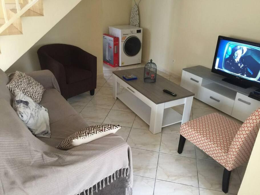 Location Saisonniere Semaine Et/Ou Week-End Apartment La Plaine des Palmistes Luaran gambar